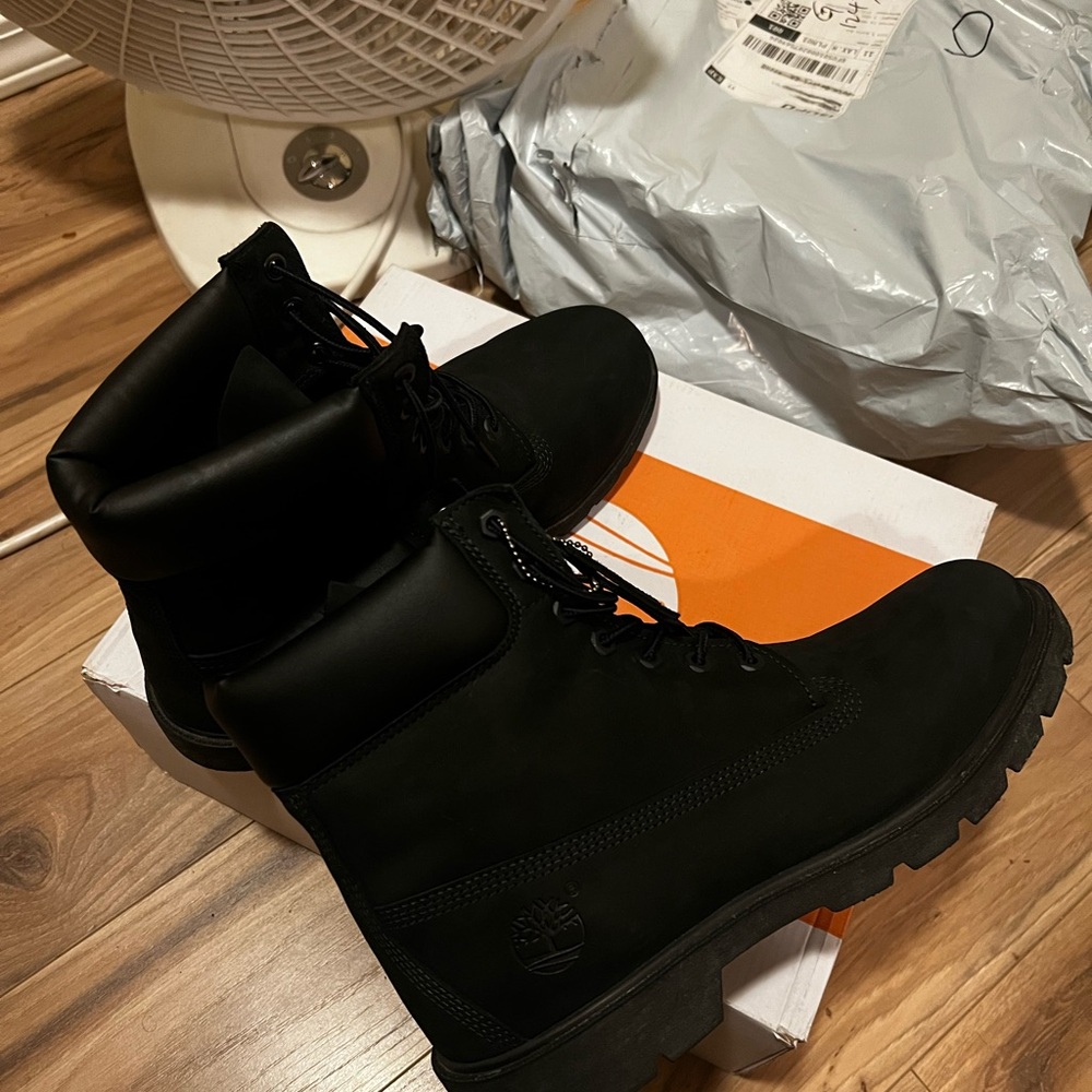 Timberland Classic 6 Inch WP Black Boots